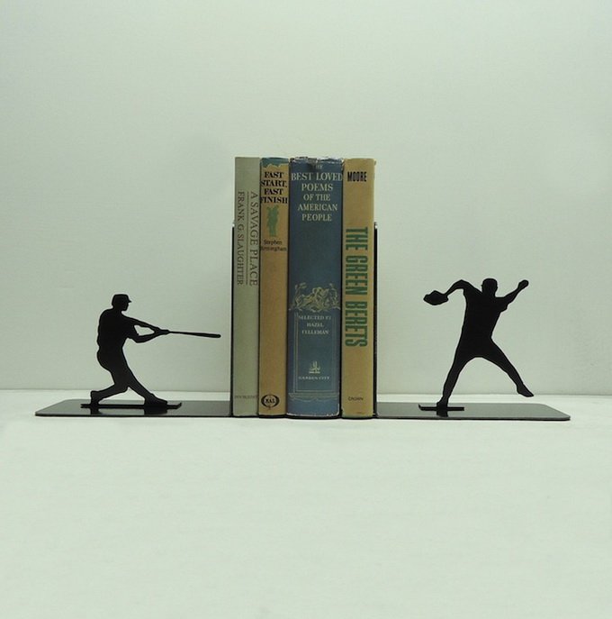 Креативные подставки для книг