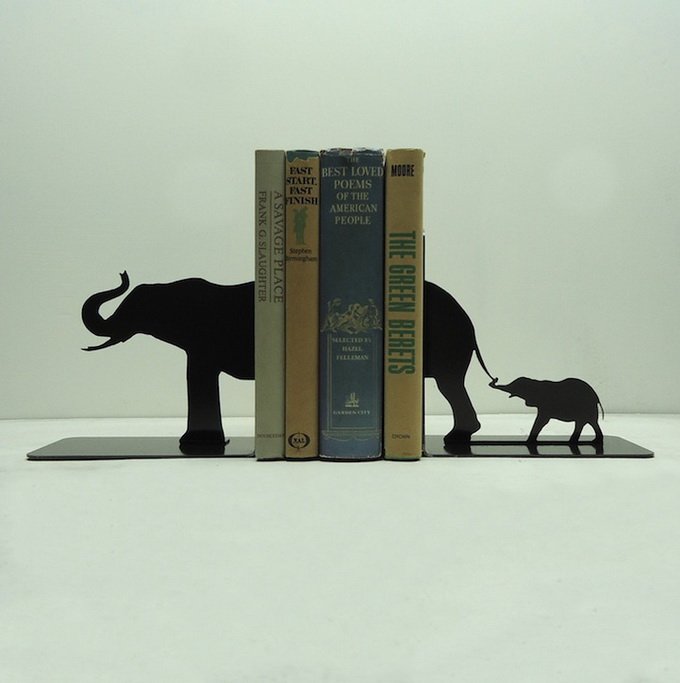 Креативные подставки для книг